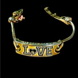 Brighton ID charm bracelet silver “Love is all you need” all you need is love